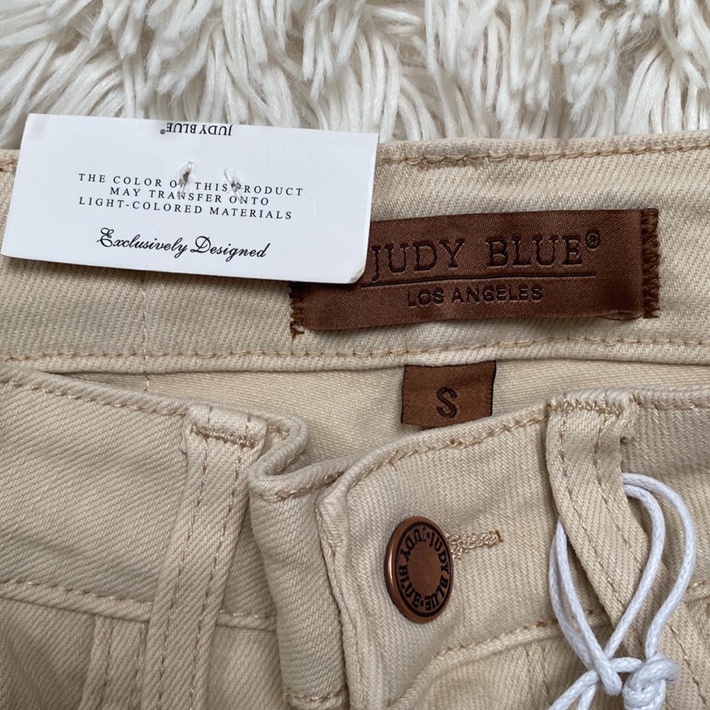 🎉HP🎉Judy Blue Garment Dyed High Waisted Shorts 💗 Bone - Picture 11 of 15